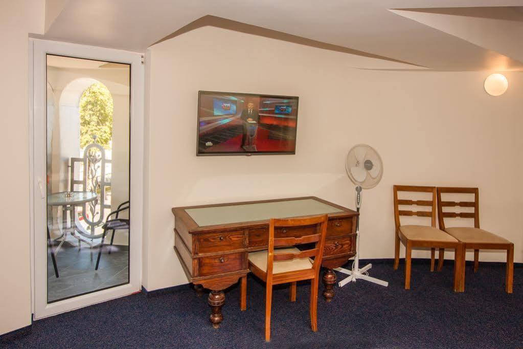 Tauras Center Hotel Połąga Zewnętrze zdjęcie